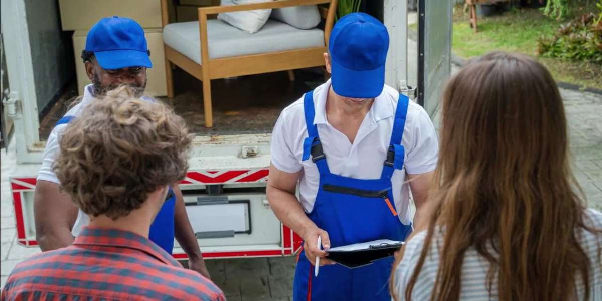 What to Consider Before Scheduling Junk Removal Near Me in Mableton GA