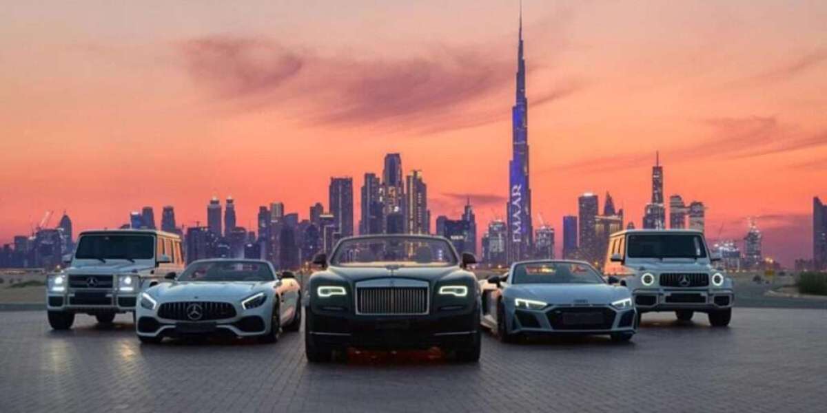 Explore Dubai in Style with Audi Q7 Rent a Car